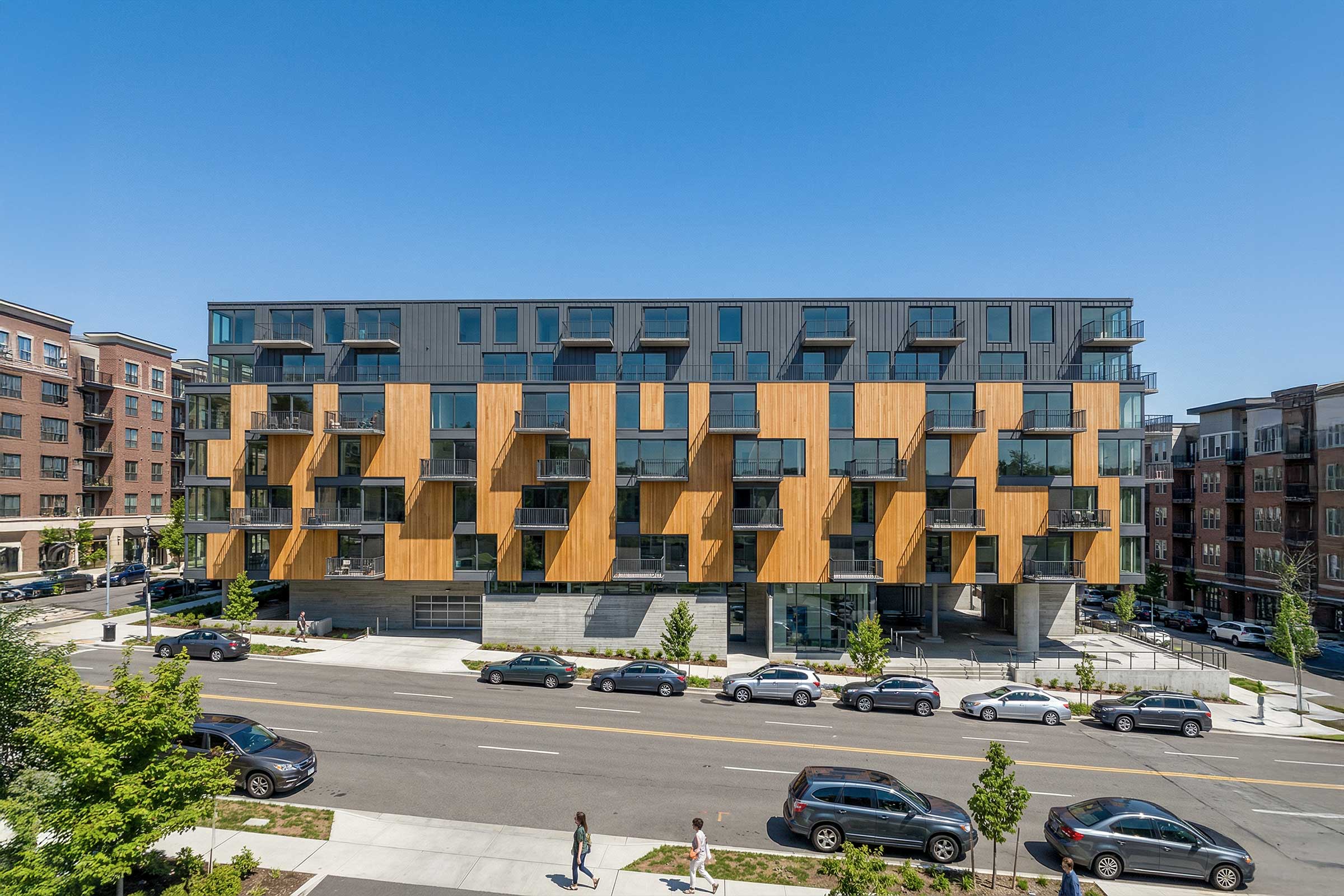 Edificio Residencial Mixto